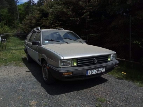 Volkswagen Passat B2 ( 32B , 33B ) kombi