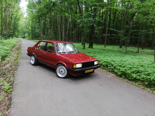 Volkswagen Jetta (I) sedan