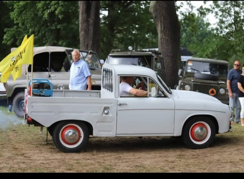 FSM Syrena R20