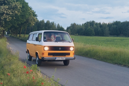 MobiClassic - Volkswagen Transporter (T3 24, 25) bus