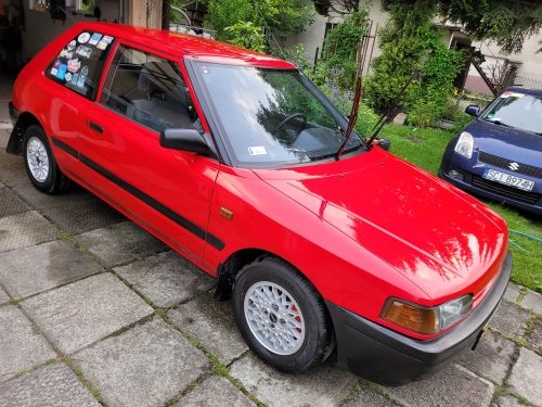 Mazda 323F BG GT