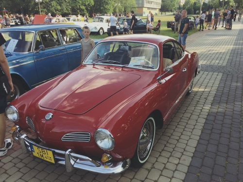 Volkswagen Karmann Ghia