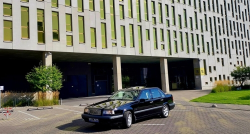 Volvo 800 series sedan/estate/combi