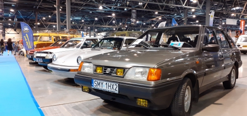 MobiClassic - FSO Polonez Caro hatchback