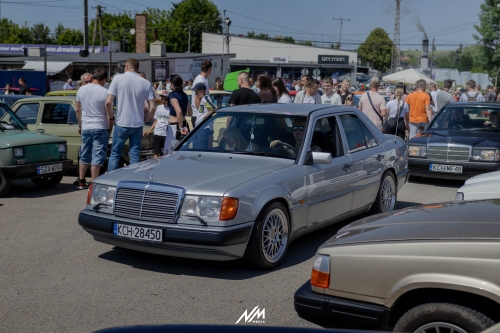Mercedes Klasa E (W124) sedan