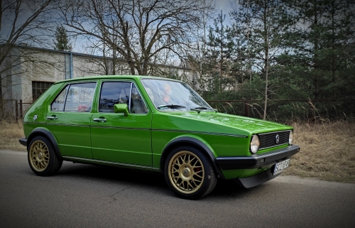 Volkswagen Golf (I) hatchback