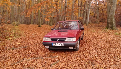 MobiClassic - FSO Polonez Caro hatchback